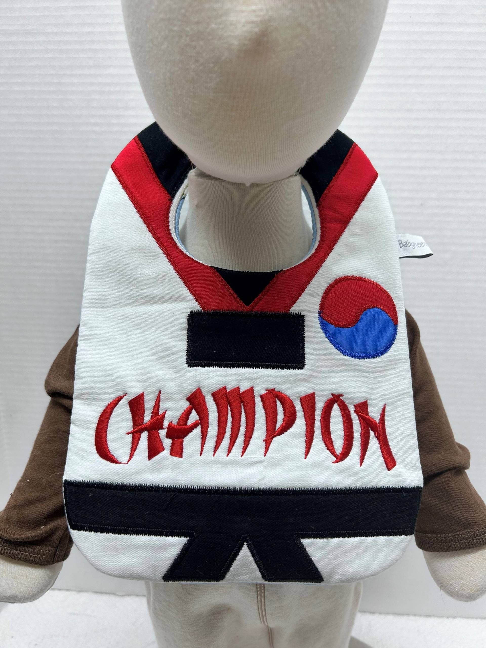 Karate Tae-Kwon-Do Champion Baby Lätzchen Karate Tae-Kwon-Do Champion Baby Lätzchen von Etsy - Babyneedsbibs