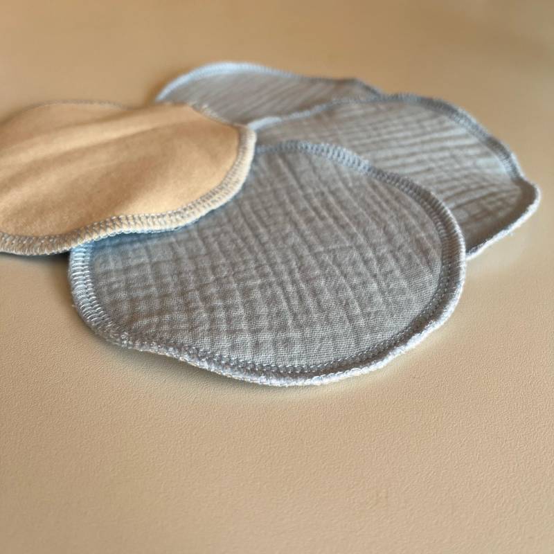 Stilleinlagen Musselin Wasserdicht Paar/ Handgenähte Stilleinlagen/ Stillessentials Stillende Mama/ Baby Stillen/ Stillen Einlagen Stillmama von Etsy - Babyplotterei