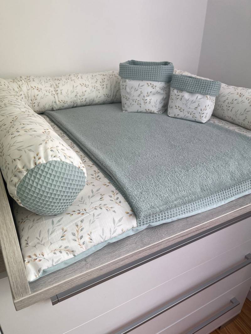 Wickelauflage Ohne Zubehör Wickeltischauflage Ökotex Standard 100 Bio Baumwolle 75x75cm 85x75cm Wunschmaß Weidenzweig/Meergrün von Etsy - BabysKleineWelt