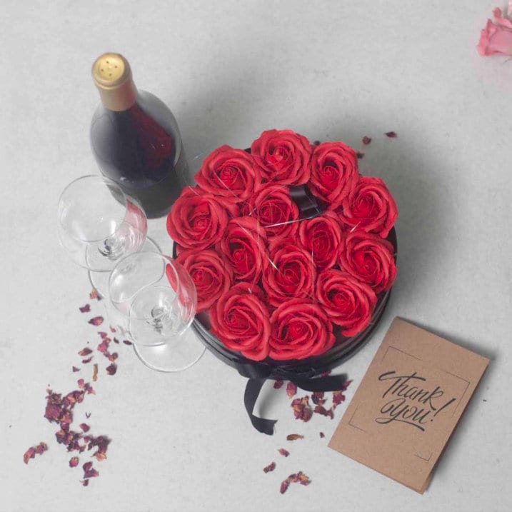 Seifenblumen, Geschenkbox, Duftrosen, Dankeschön, Rosenblätter, Romantisch, Muttertag, Valentinstag, Hochzeit, Geschenk, Wellness, Spa Seifenblumen, Geschenkbox, Duftrosen, Dankeschön, Rosenblätter, Romantisch, Muttertag, Valentinstag, Hochzeit, Geschenk, Wellness, Spa von Etsy - BadebombenBoutique