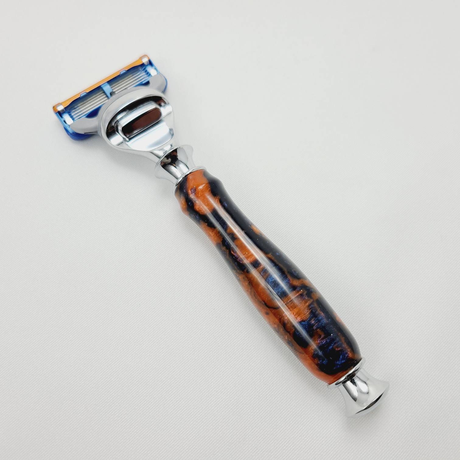 Blue & Orange Fusion Oder Venus Rasiermesser Blue & Orange Fusion Oder Venus Rasiermesser von Etsy - BadlandsShaving