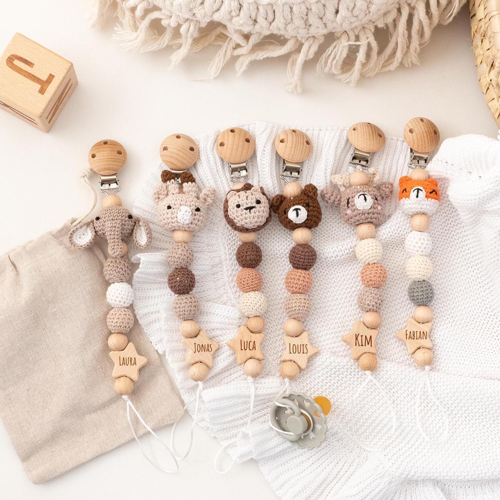 Personalisierte Schnullerkette Mit Namen Baby Geschenk Zur Geburt Schnullerband Holz Babygeschenk Junge Mädchen Personalisierte Schnullerkette Mit Namen Baby Geschenk Zur Geburt Schnullerband Holz Babygeschenk Junge Mädchen von Etsy - BaerenfreundeDE
