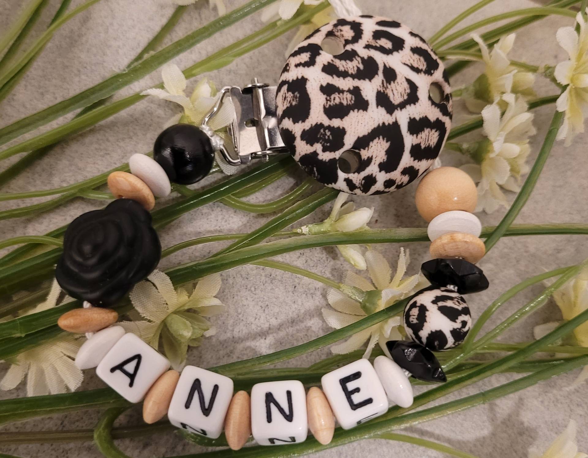 Schnullerkette Mit Namen Leo Print|Baby Geschenk| Personalisiertegeschenke |Baby |Geburt Schnullerkette Mit Namen Leo Print|Baby Geschenk| Personalisiertegeschenke |Baby |Geburt von Etsy - Bambinidream