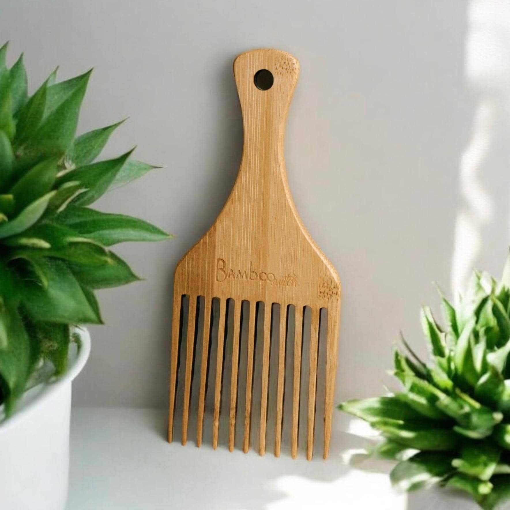 Bambus Haar-Plektrum | Für Lockiges Bis Afro Haar Natürlicher Haarkamm Umweltfreundliches Und Zero Waste Styling-Werkzeug Bambus Haar-Plektrum | Für Lockiges Bis Afro Haar Natürlicher Haarkamm Umweltfreundliches Und Zero Waste Styling-Werkzeug von Etsy - BambooSwitchShop
