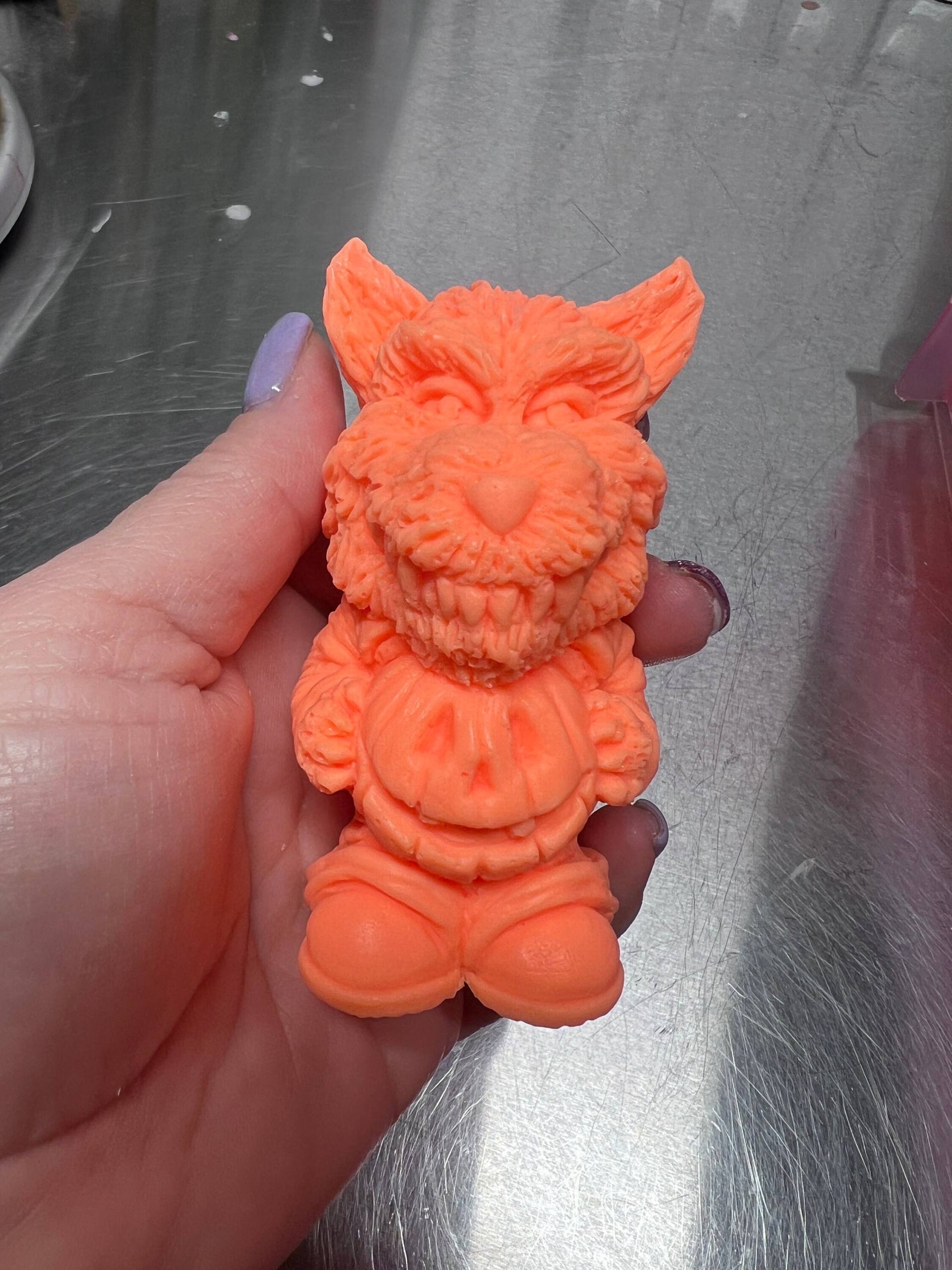 Süßes Oder Saures Werwolf Stand Up Soap Süßes Oder Saures Werwolf Stand Up Soap von Etsy - BastiansBoutique