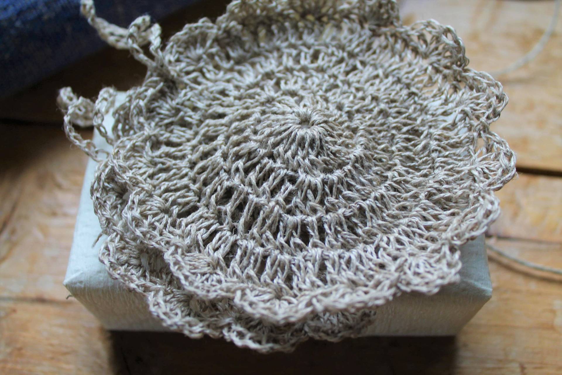 Haut Peeling Runden Eco Leinen Scrubbies Schrubben Schulterpolster Vegan Gesicht Gesichtsbehandlung Geschenk Für Sie Unter 10 von Etsy - BathroomShop