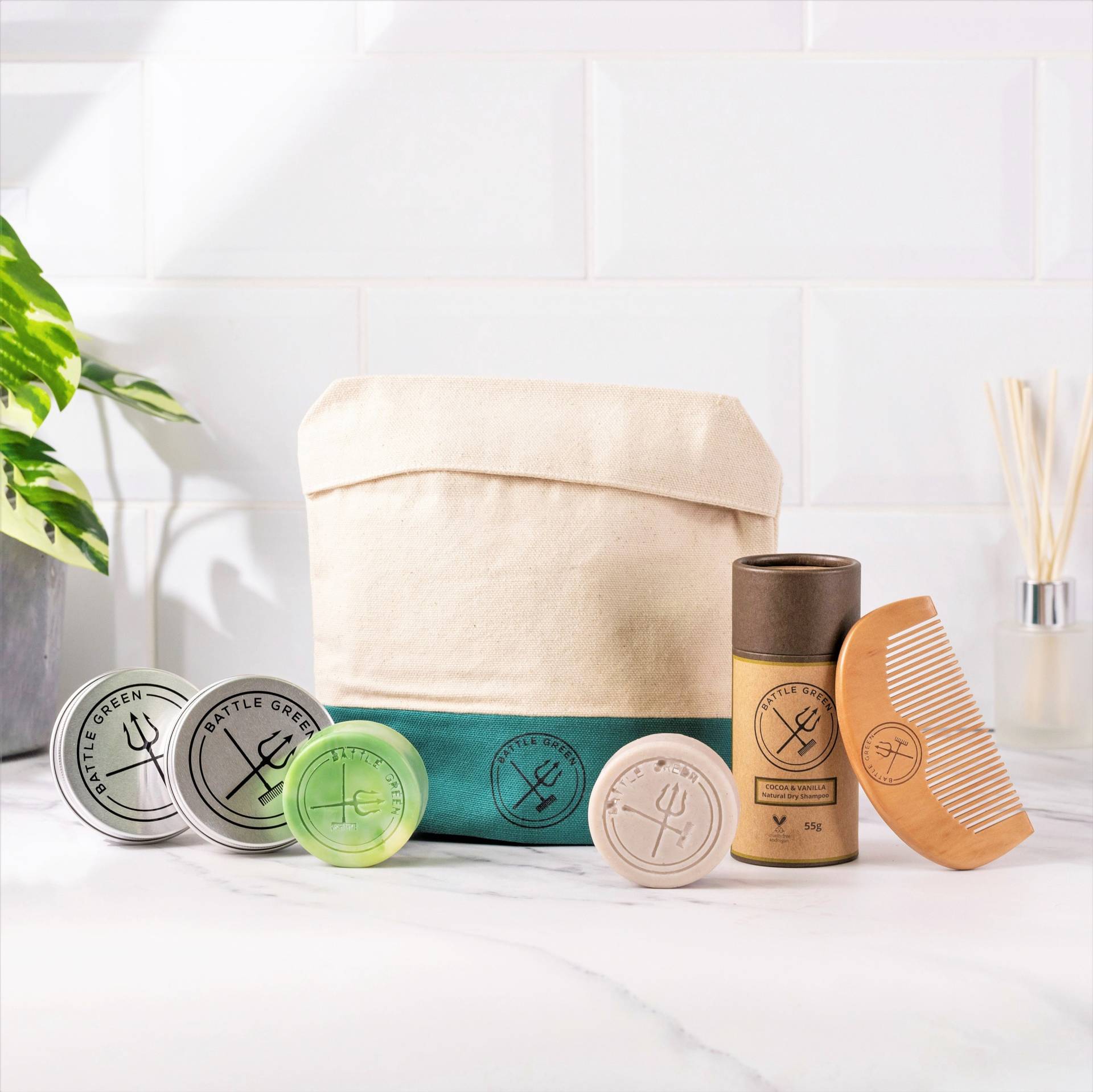 Veganes Haarpflege Geschenkset Bio-Baumwoll-Waschbeutel, Shampoo & Spülung Veganes Haarpflege Geschenkset Bio-Baumwoll-Waschbeutel, Shampoo & Spülung von Etsy - BattleGreenBox