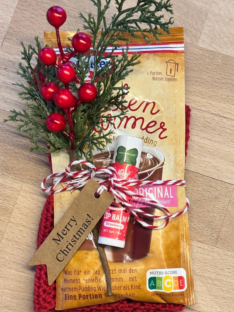 Weihnachtsgeschenkset - Gehäkelte Spültuch Aus 100% Baumwolle + „Seelenwärmer" Christmas Lip Balm Weihnachtsgeschenkset - Gehäkelte Spültuch Aus 100% Baumwolle + „Seelenwärmer" Christmas Lip Balm von Etsy - BaumapfelchensWolke