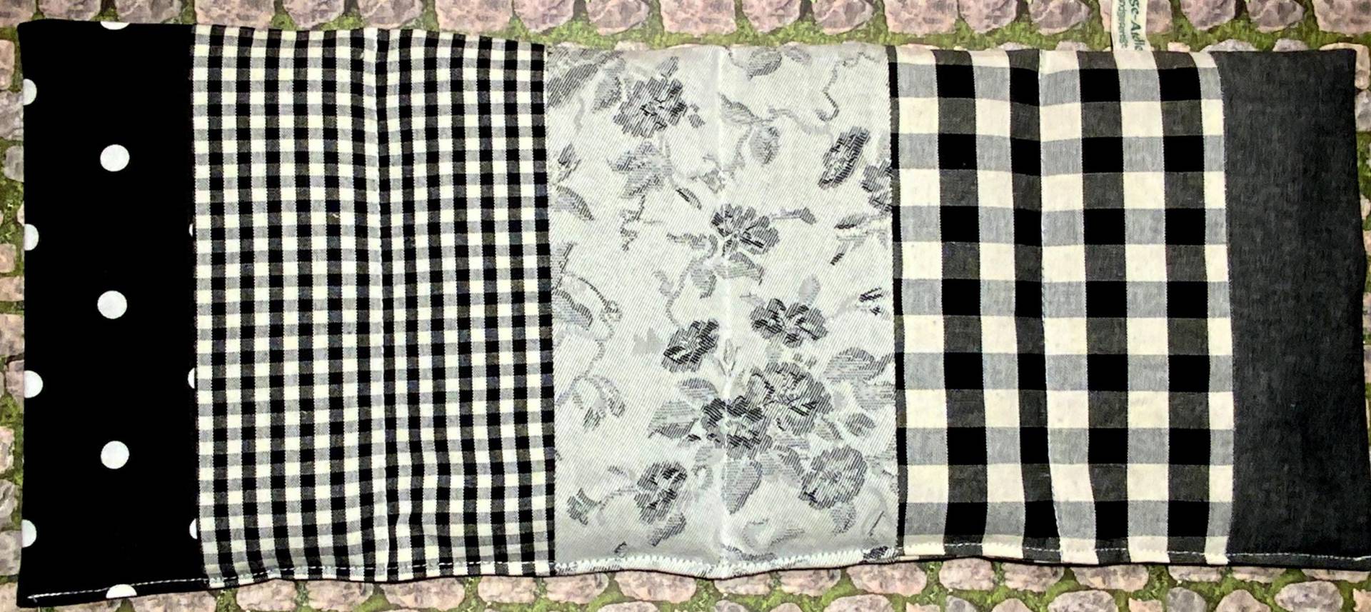 Dinkelkornkissen Körnerkissen Wärmekissen Schwarz 50 X 20 cm Dinkelkornkissen Körnerkissen Wärmekissen Schwarz 50 X 20 cm von Etsy - BaumbergeAtelier