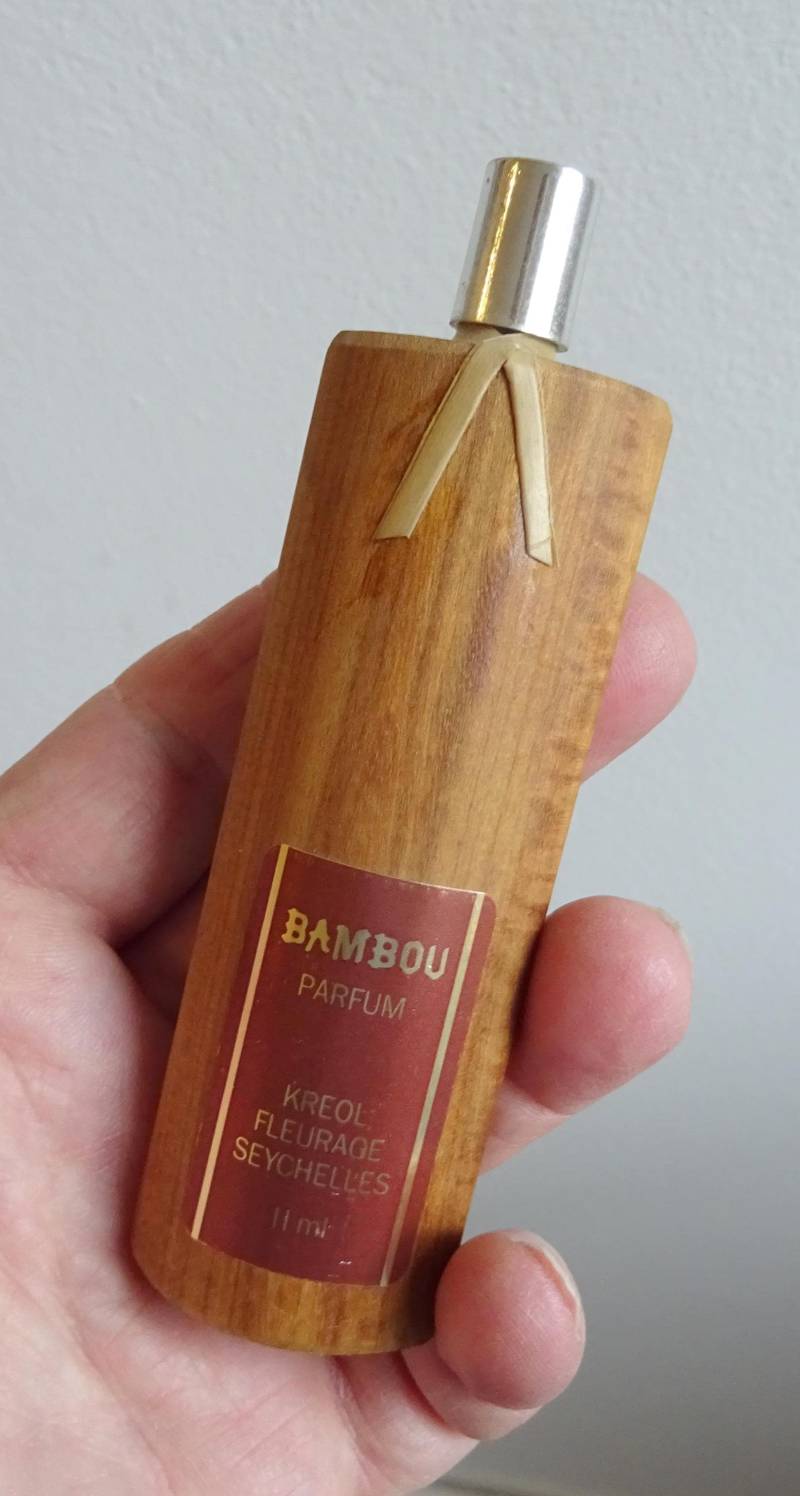 Parfümflasche Bambou Seychellen Vintage Der 90Er Jahre #4 Parfümflasche Bambou Seychellen Vintage Der 90Er Jahre #4 von Etsy - BavarianVintage4You