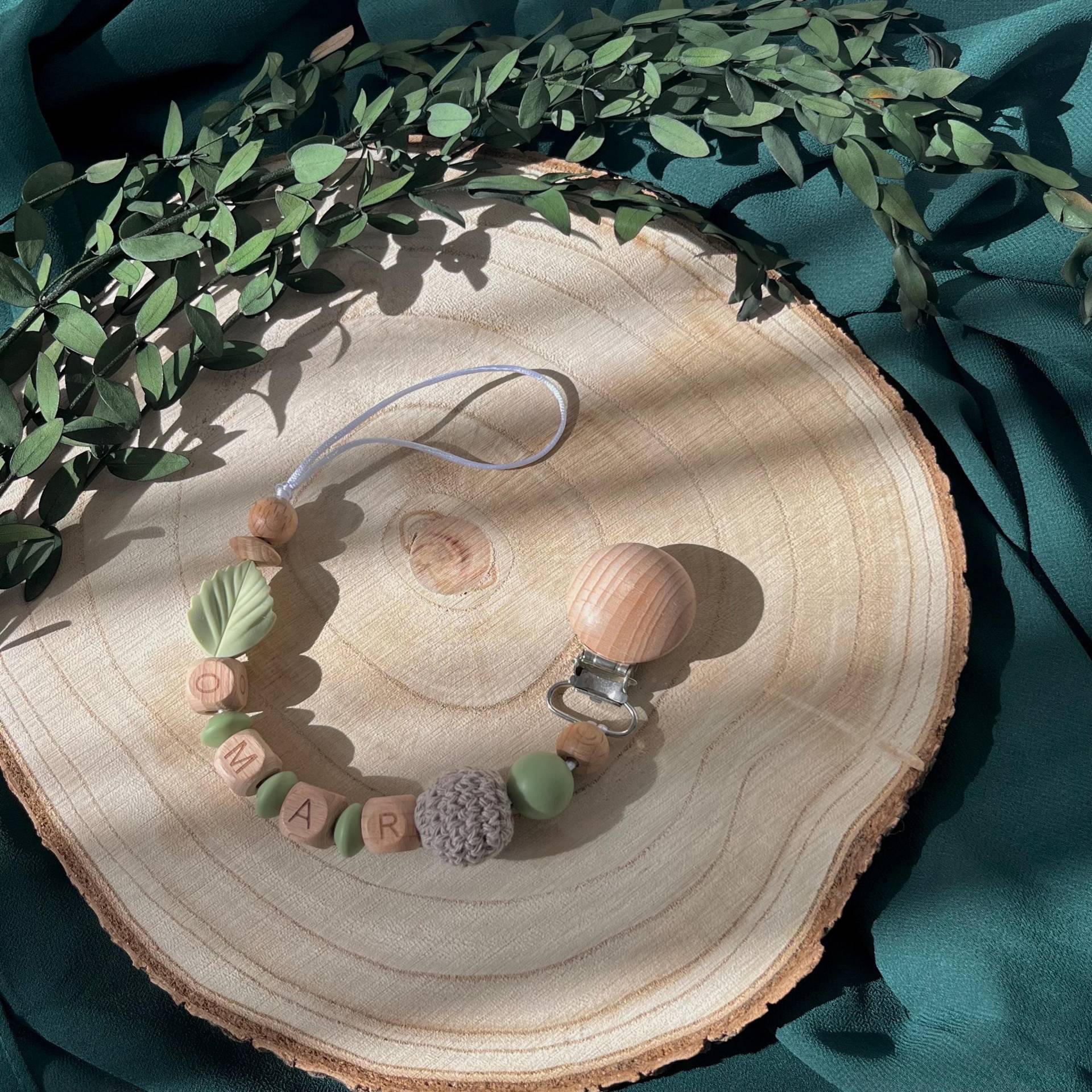 Boho Baby Schnullerkette Mit Holzclip - Personalisierte Namen von Etsy - Bbabyboutiquee