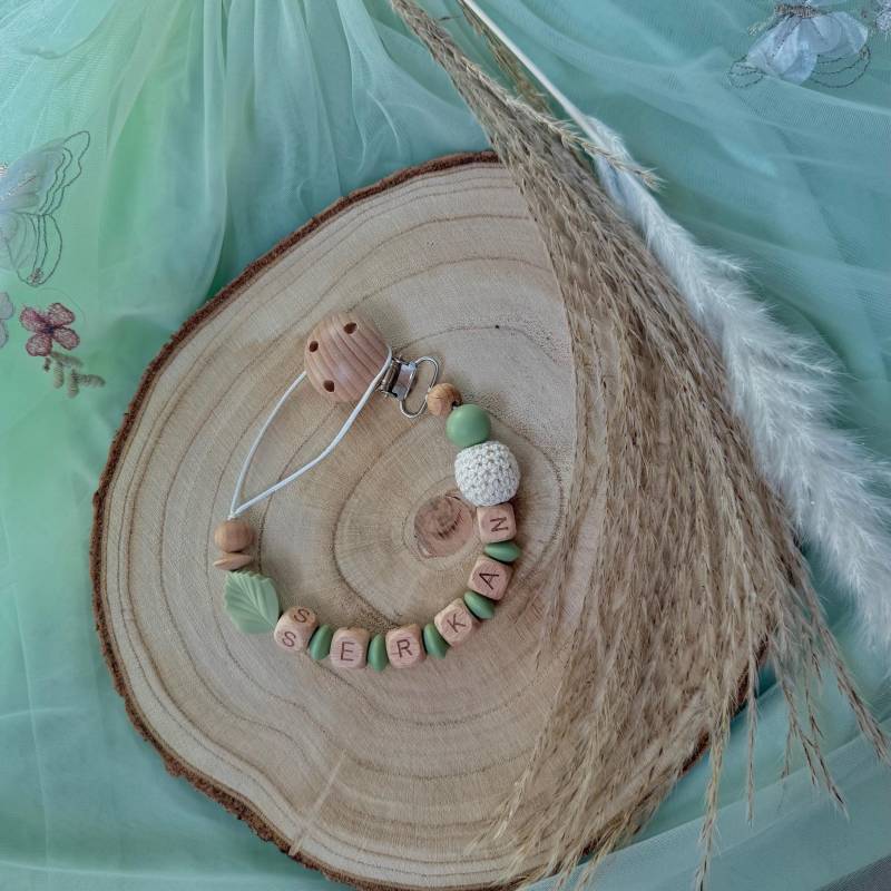 Boho Baby Schnullerkette Mit Holzclip - Personalisierte Namen von Etsy - Bbabyboutiquee