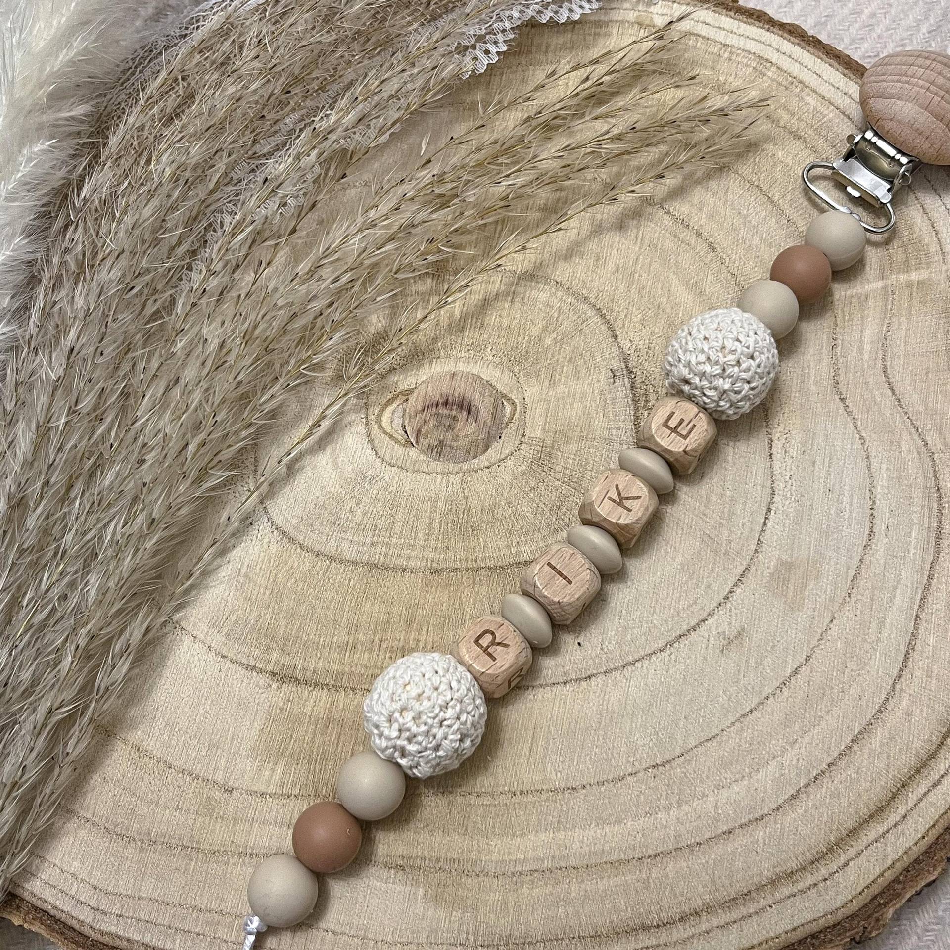 Catenella Porta Ciuccio Personalizzata Boho Baby Con Clip in Legno - Nome Della Catenella Catenella Porta Ciuccio Personalizzata Boho Baby Con Clip in Legno - Nome Della Catenella von Etsy - Bbabyboutiquee