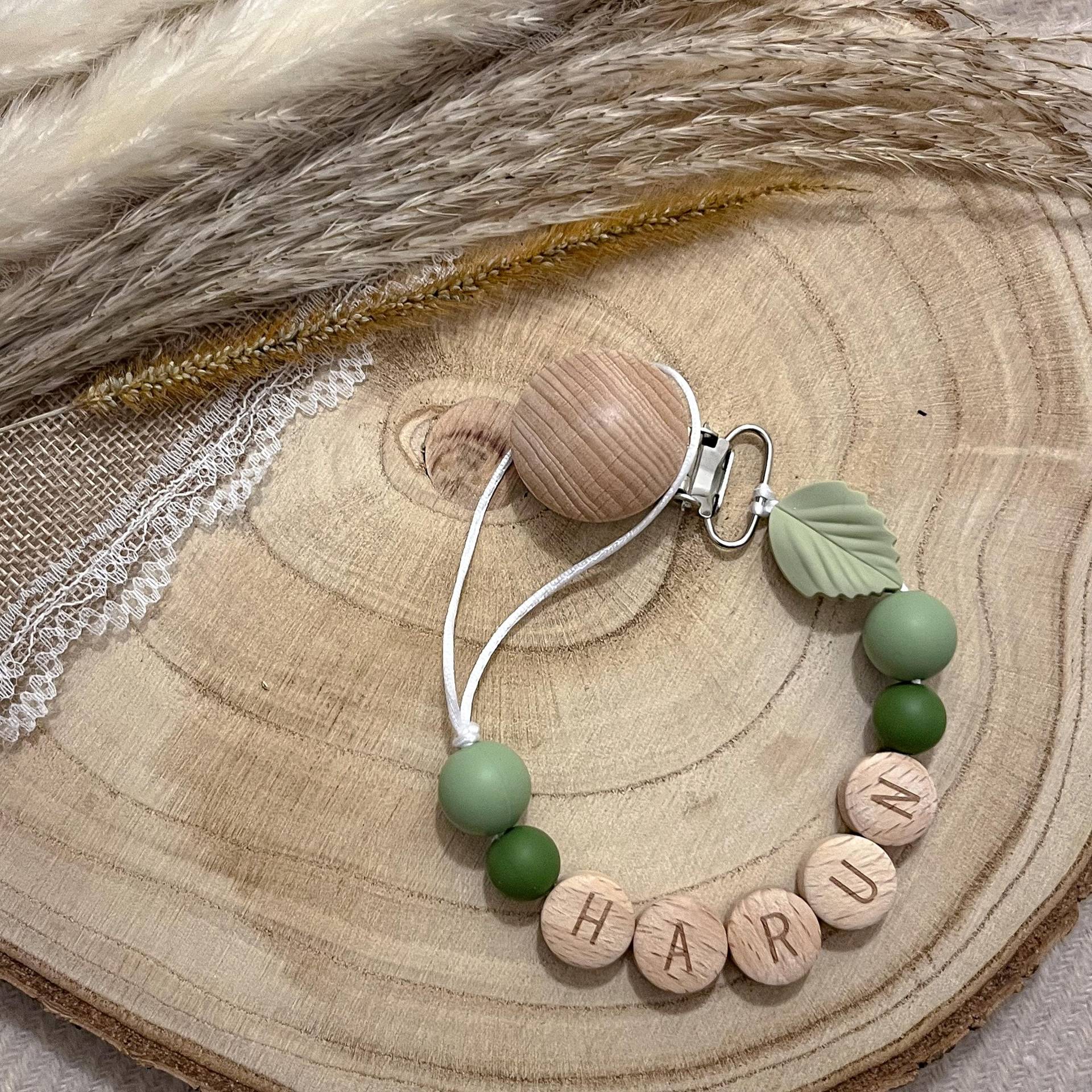 Personalisierte Boho Baby Schnullerkette Mit Holzclip - Personalisierter Name Personalisierte Boho Baby Schnullerkette Mit Holzclip - Personalisierter Name von Etsy - Bbabyboutiquee