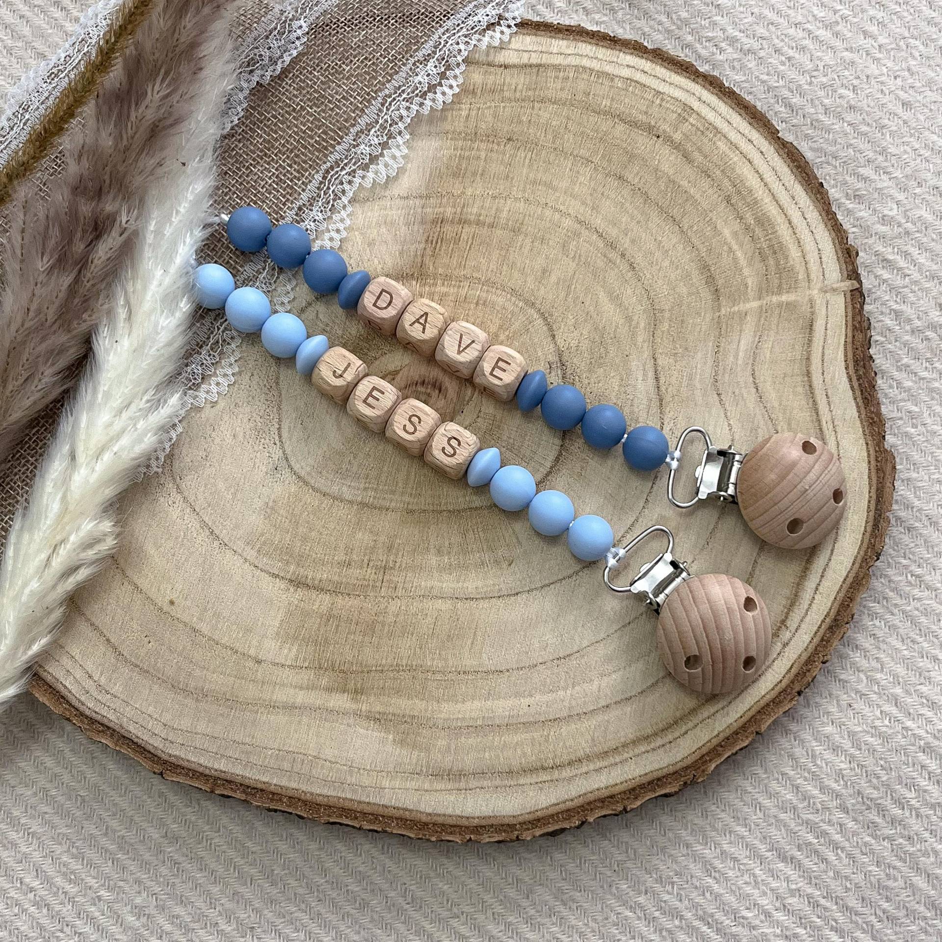 Boho Baby Schnullerkette Mit Holzclip Personalisiert - Personalisierte Namen Baby-Gifte Baby-Geschenk Boho Baby Schnullerkette Mit Holzclip Personalisiert - Personalisierte Namen Baby-Gifte Baby-Geschenk von Etsy - Bbabyboutiquee