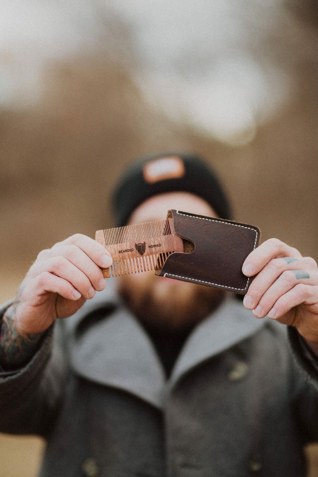 Doppelseitiger Bartkamm Mit Scheide von Etsy - BeardedNomad