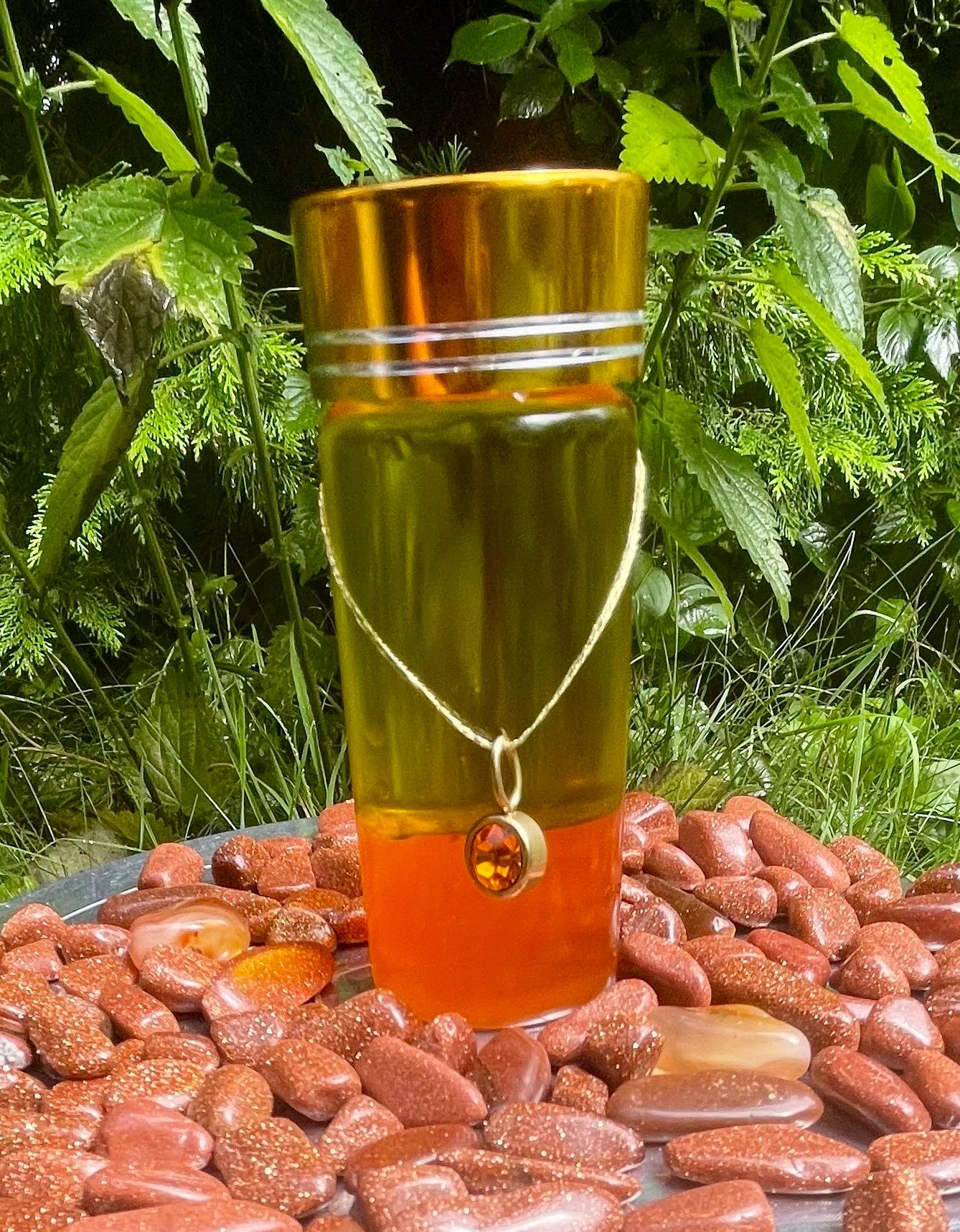 Goldenes Ritualöl - Eingefangene Sonnenkraft Mit Orangenöl. Für Lebenslust, Kreativität & Herzenswärme, 40 Ml Goldenes Ritualöl - Eingefangene Sonnenkraft Mit Orangenöl. Für Lebenslust, Kreativität & Herzenswärme, 40 Ml von Etsy - BeatesZauberwesen