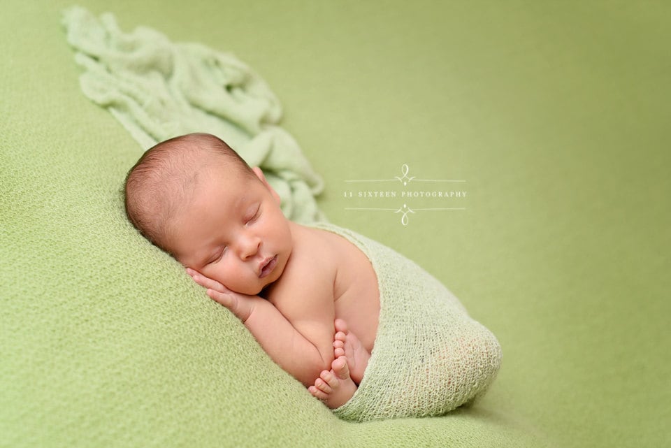 Celery Green Neugeborene Stretch Strick Wrap Fotografie Requisite von Etsy - BeautifulPhotoProps