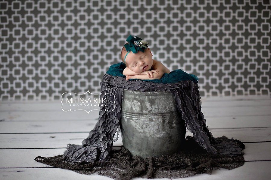 Grau & Petrol Spitze Rüschen Fischnetz Wraps Neugeborene Fotografie Requisiten Grau & Petrol Spitze Rüschen Fischnetz Wraps Neugeborene Fotografie Requisiten von Etsy - BeautifulPhotoProps