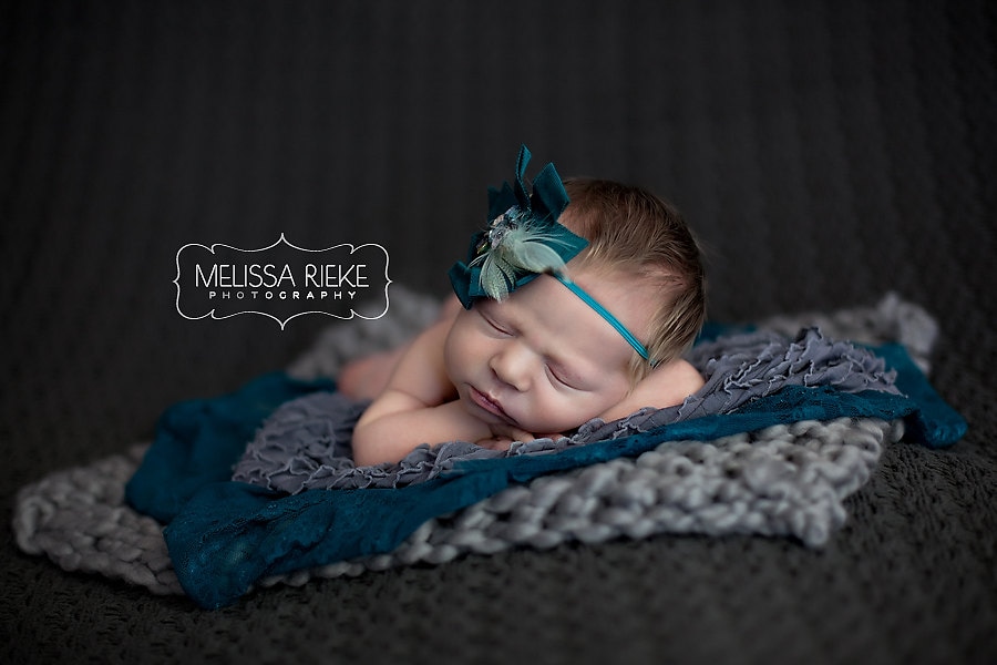 Graue Spitzen Wraps Set Neugeborene Fotografie Requisiten von Etsy - BeautifulPhotoProps