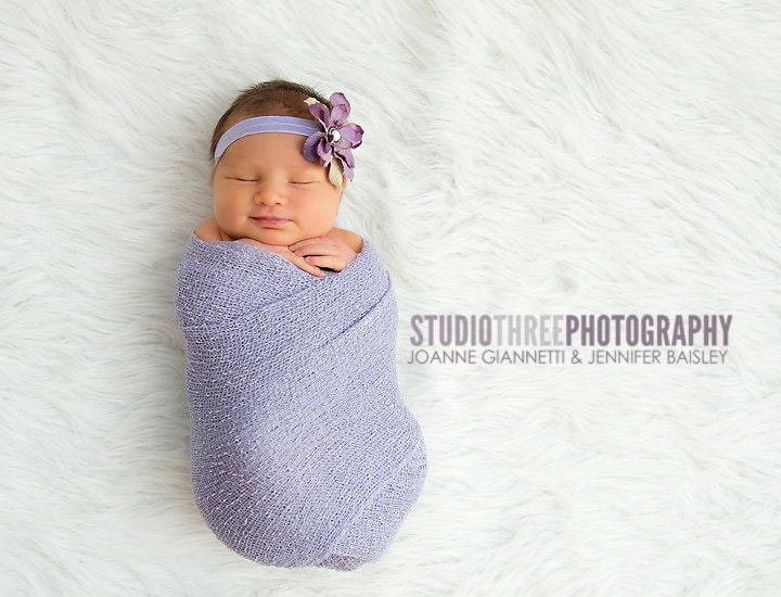 Lila Stretch Strick Wrap Neugeborene Fotografie Requisite von Etsy - BeautifulPhotoProps