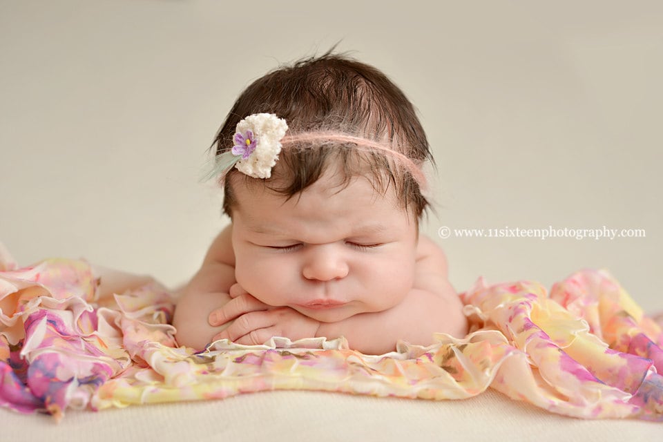 Monets Rosa Garten Rüschen Stretch Stoff Wrap Neugeborene Fotografie Requisite Posing Swaddle Monets Rosa Garten Rüschen Stretch Stoff Wrap Neugeborene Fotografie Requisite Posing Swaddle von Etsy - BeautifulPhotoProps