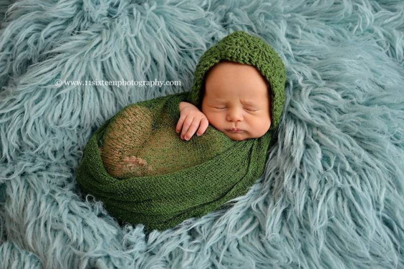 Moosgrün Stretch Strick Wrap Neugeborene Fotografie Requisite von Etsy - BeautifulPhotoProps