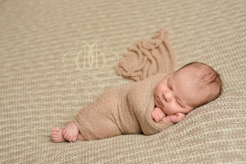 Natürlich Tan Stretch Strick Wrap Neugeborene Baby Fotografie Swaddle von Etsy - BeautifulPhotoProps