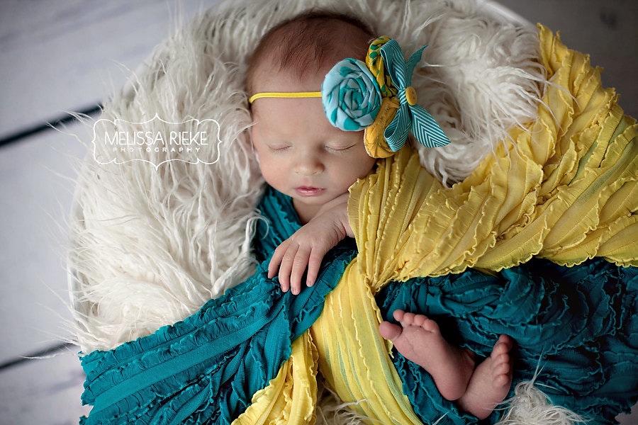 Petrol & Gelb Rüschen Wraps Set Neugeborene Fotografie Requisiten von Etsy - BeautifulPhotoProps