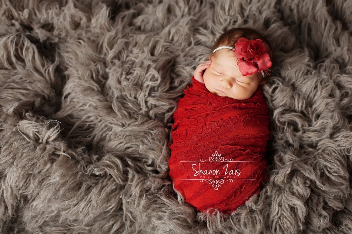 Roter Rüschen Wrap & Blumen Haarband Set Neugeborene Fotografie Requisiten von Etsy - BeautifulPhotoProps
