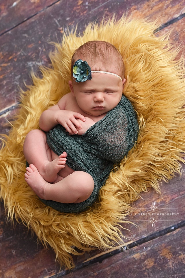 Seafoam Grün Stretch Strick Wrap Neugeborene Fotografie Requisite von Etsy - BeautifulPhotoProps