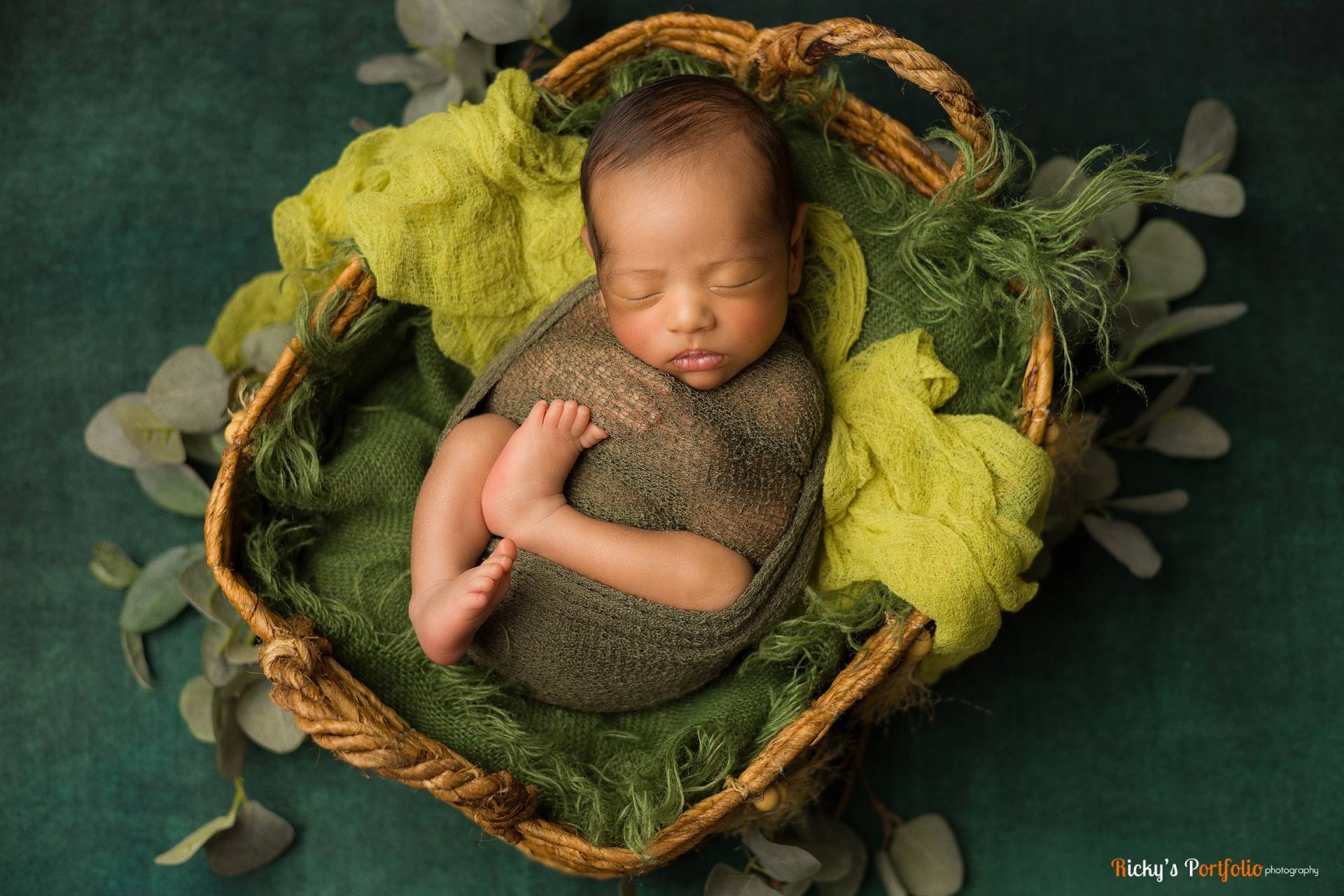 Stretch Strick Wrap in Olive Neugeborene Fotografie Requisite von Etsy - BeautifulPhotoProps