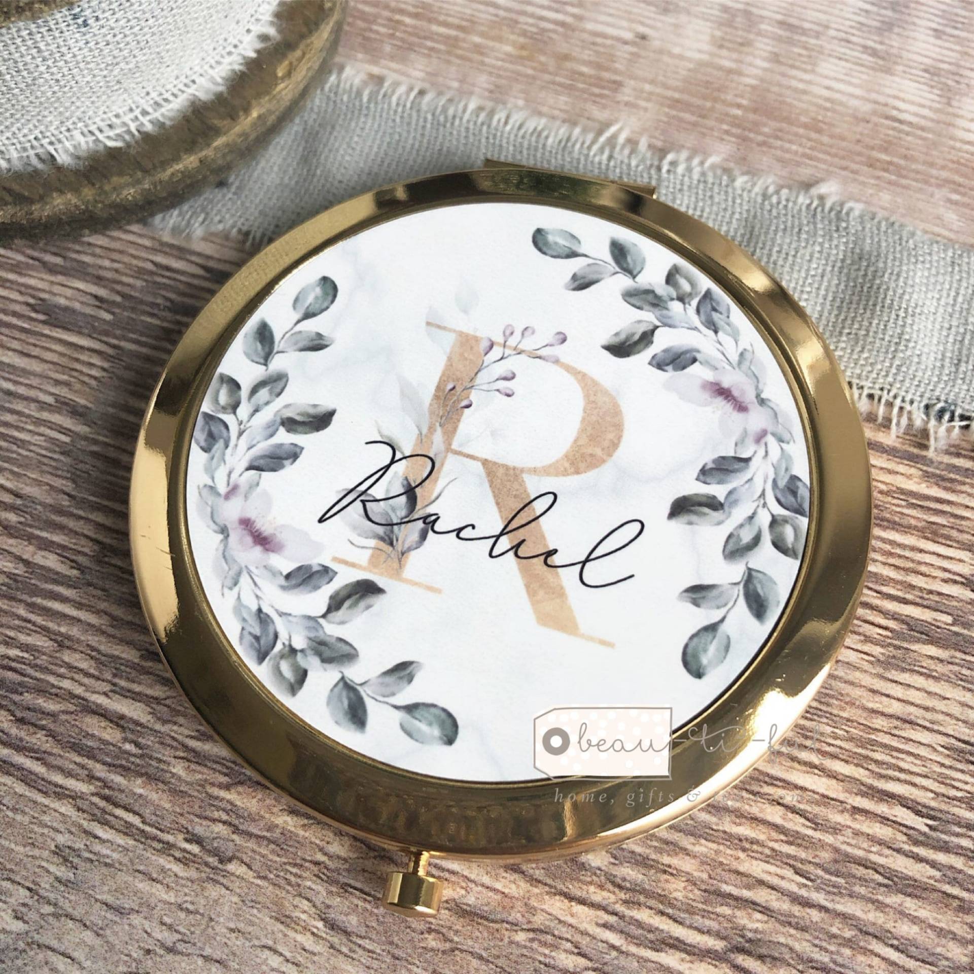 Personalisierte Initial Und Name Floral Greenery Runde Rose Gold Compact Spiegel Hochzeit Brautjungfer Freund Geschenk von Etsy - Beautifulgiftshop