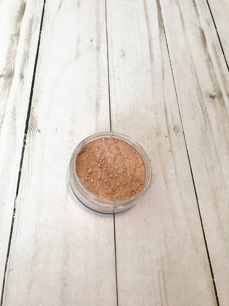 Medium Dark Warm Mineral Foundation - Loose Natürliches Make-Up 19 Farbtöne Medium Dark Warm Mineral Foundation - Loose Natürliches Make-Up 19 Farbtöne von Etsy - BeautybyKaylaLou
