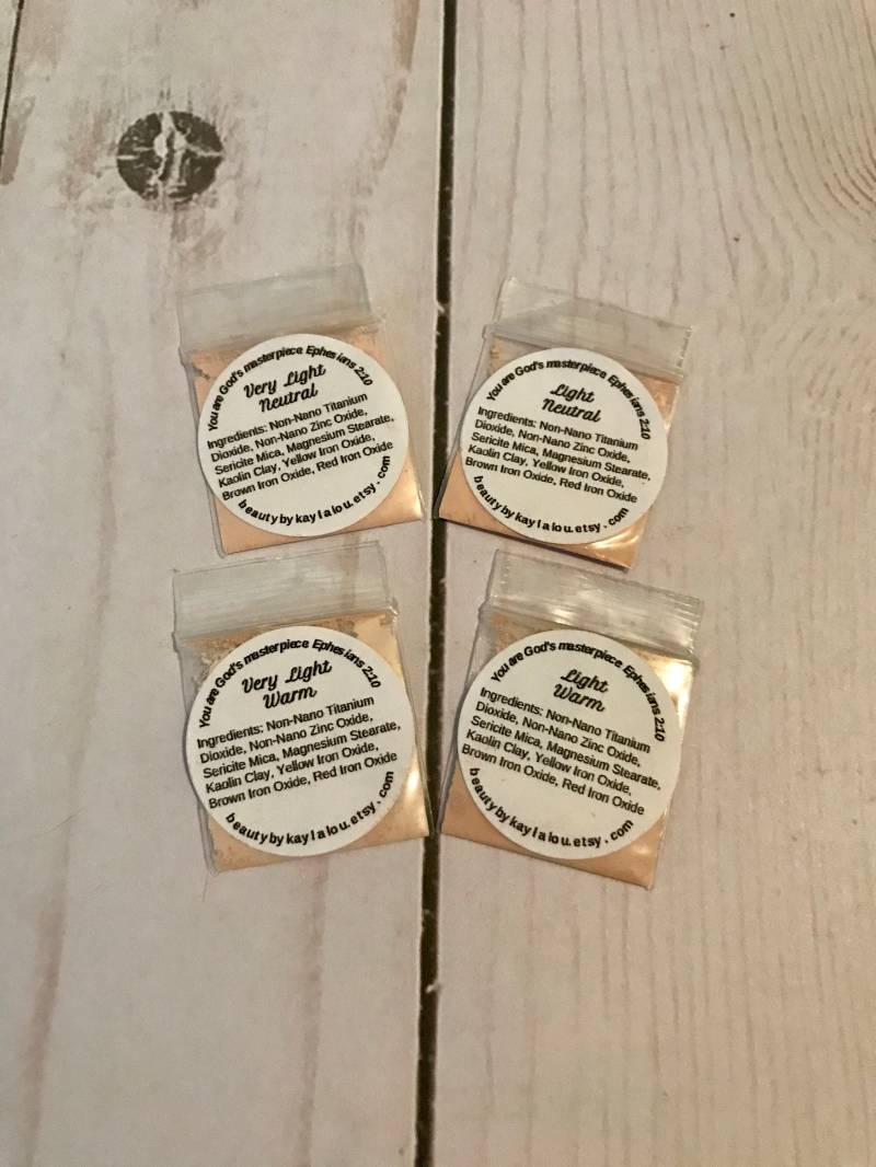 Mineral Foundation Haut Ton Match Samples - 4 Muster von Etsy - BeautybyKaylaLou