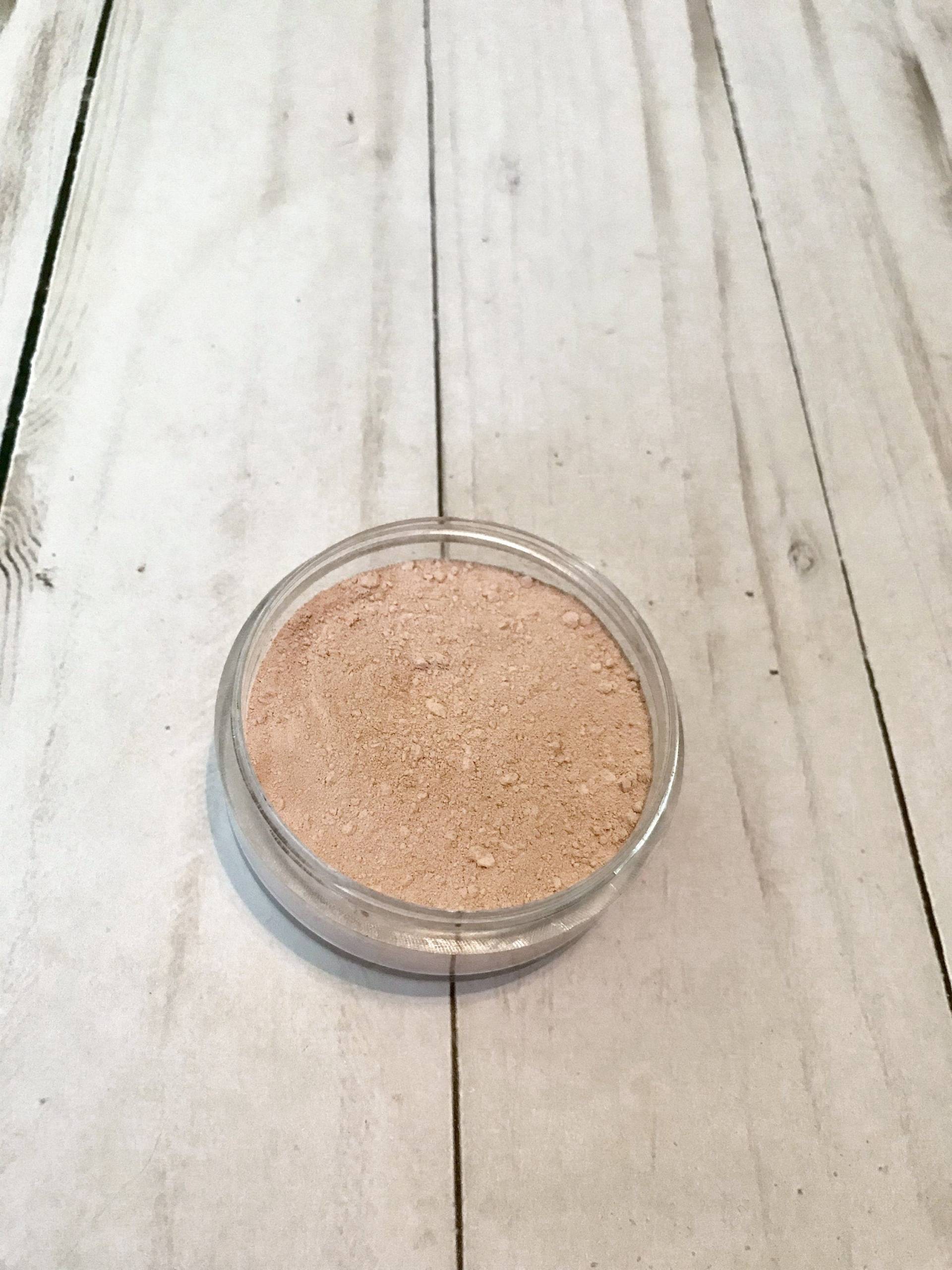 Sehr Leichte Cool Mineral Foundation - Loose Natürliches Make-Up 19 Shades von Etsy - BeautybyKaylaLou