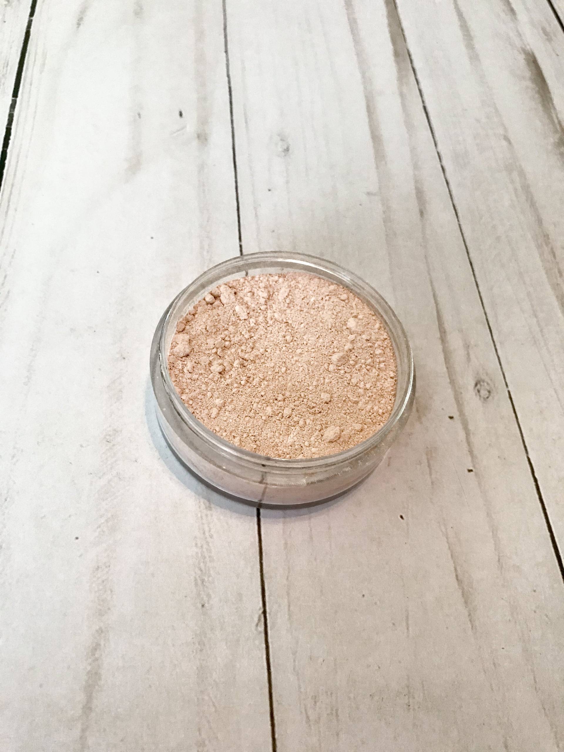 Sehr Leichte Warme Mineral Foundation - Loose Natürliches Make-Up 19 Shades von Etsy - BeautybyKaylaLou
