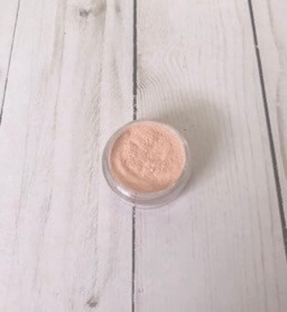 Sehr Leichter Mineral Concealer - Lockerer Natürlicher 6 Shades Sehr Leichter Mineral Concealer - Lockerer Natürlicher 6 Shades von Etsy - BeautybyKaylaLou
