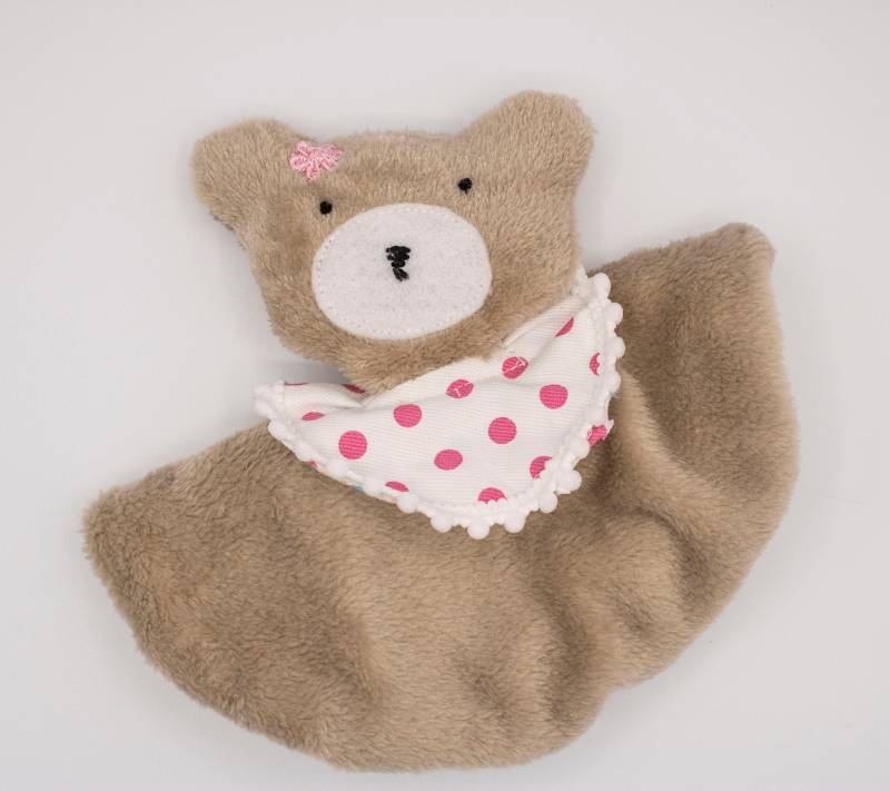 Kuscheltier - Bär Mädchen Süßes Babytier Plüschtier Neugeborenes Geschenk Baby Shower Sicheres Spielzeug von Etsy - BebeMilaandCo