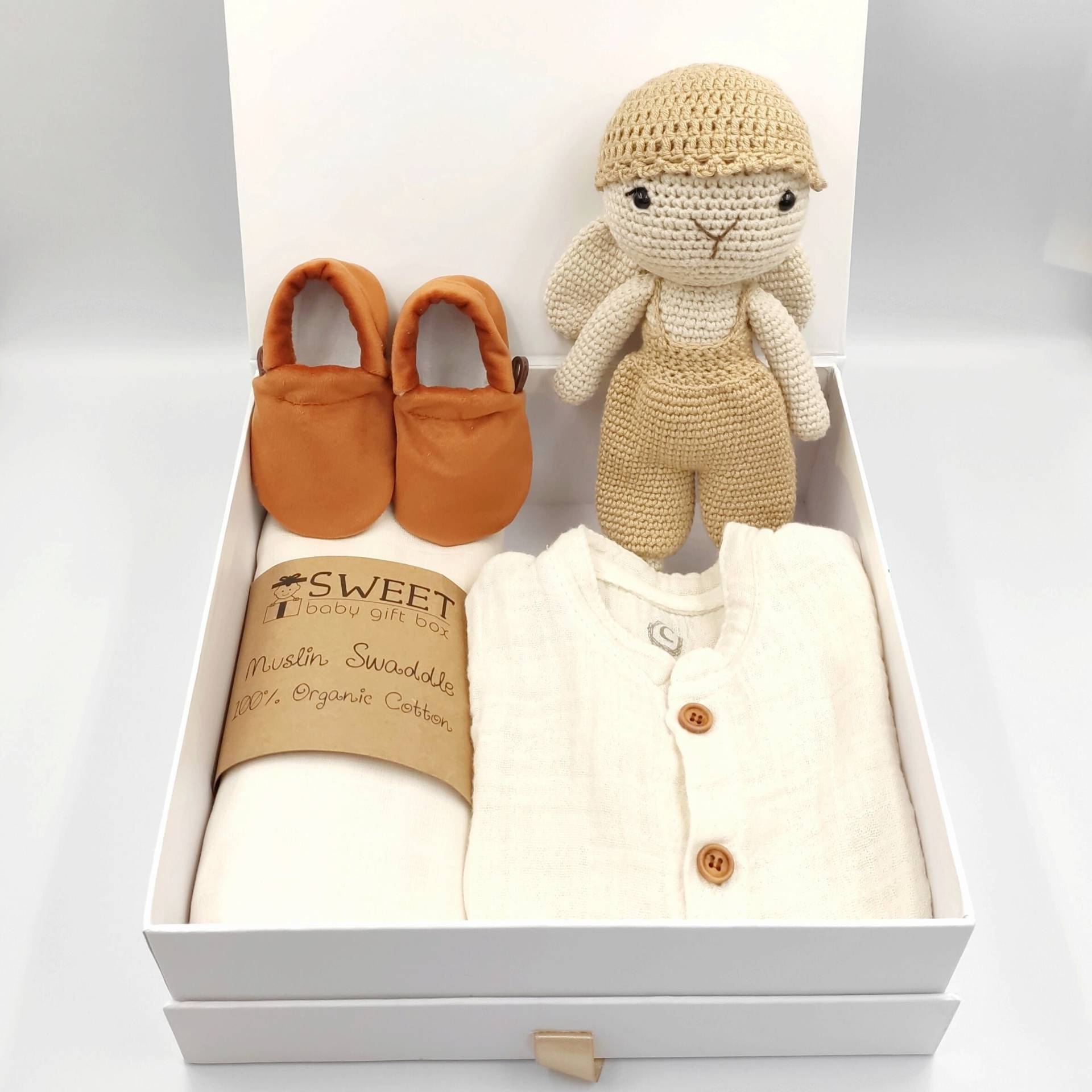 Baby-Geschenkbox, Amigurumi Babypartygeschenk, Baby-Geschenkset, Personalisiertes Baby-Geschenkkörbe, Baby-Booties-Geschenk von Etsy - BebekHediyeKutusu