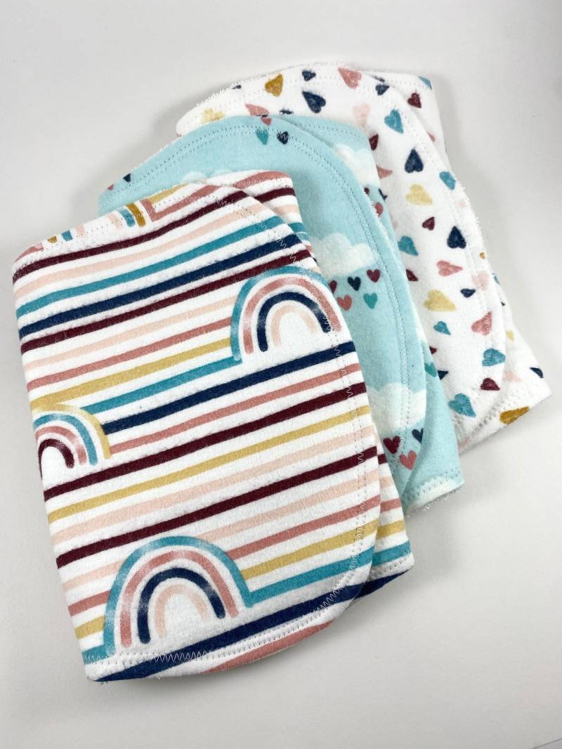 Herz Spucktuch, Spucktuch Wolke, Regenbogen, Baby Geschenk, Mädchen, Jungen, Regenbogen von Etsy - BeeKaiBaby