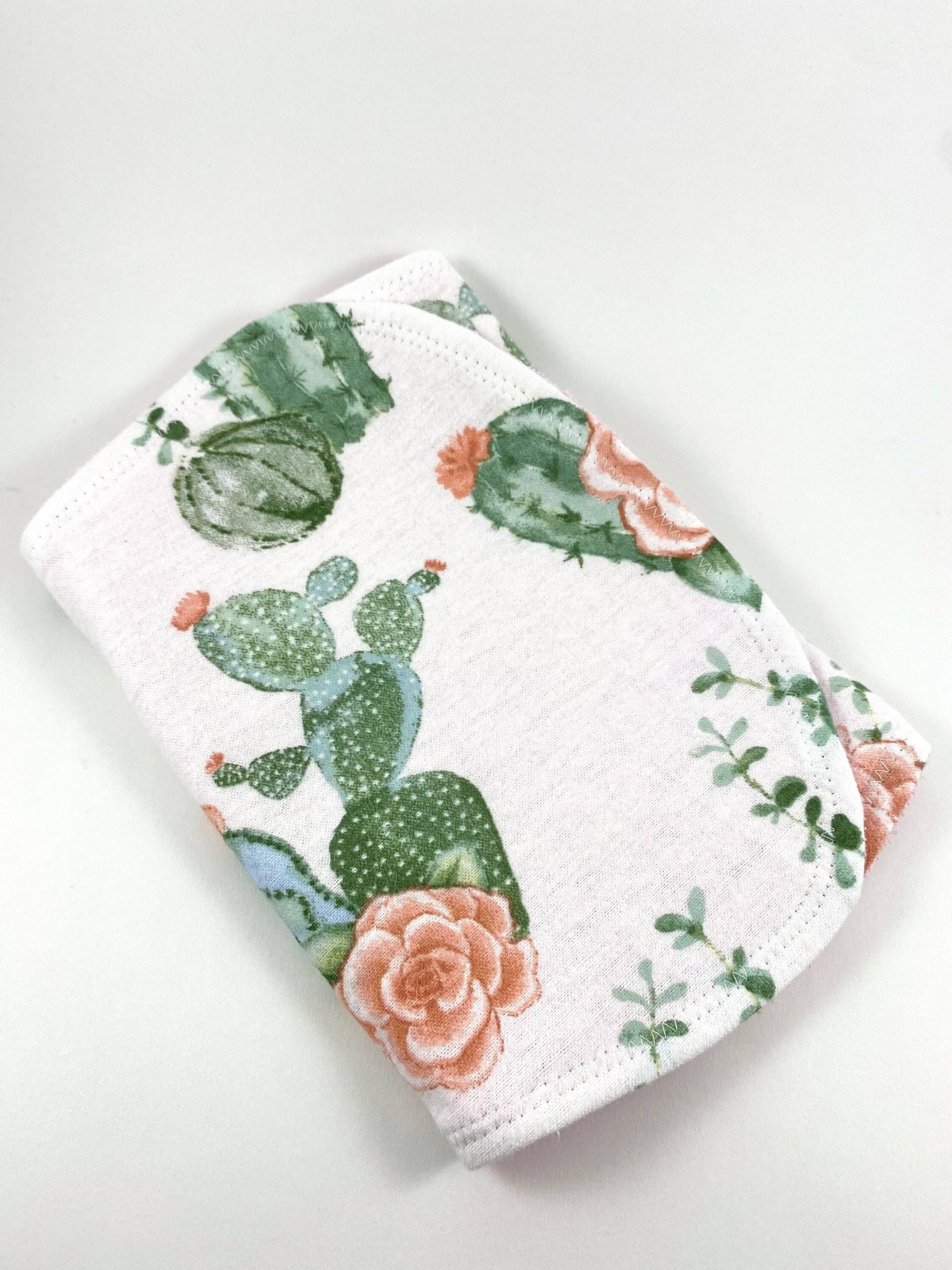Personalisierte Kaktus Spucktuch, Rose Baby Baby-Dusche-Geschenk, Geschenk Mädchen, Blume Personalisierte Kaktus Spucktuch, Rose Baby Baby-Dusche-Geschenk, Geschenk Mädchen, Blume von Etsy - BeeKaiBaby