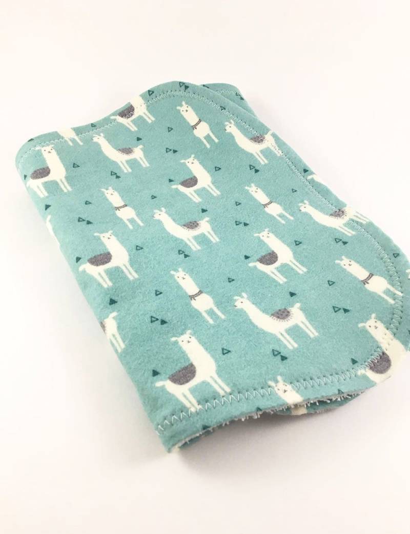 Personalisierte Lama Spucktuch, Baby Baby-Dusche-Geschenk, Spucktuch Junge, Junge Geschenk, Mädchen Initialen von Etsy - BeeKaiBaby