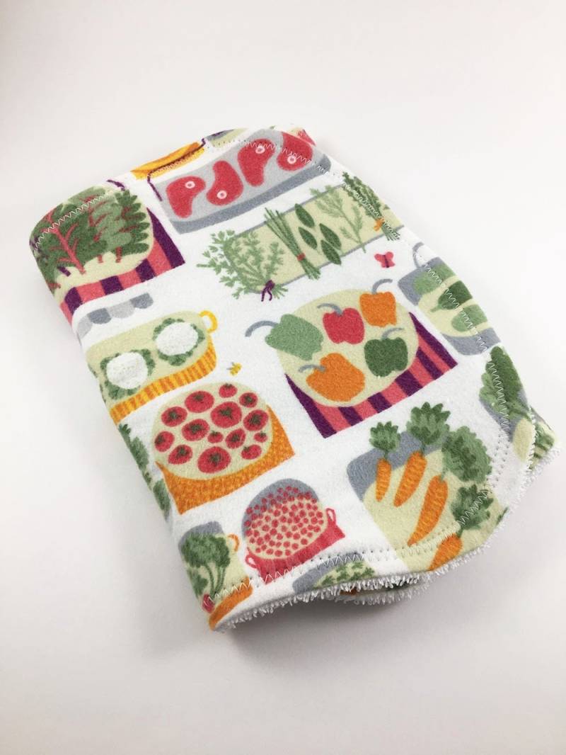 Personalisiertes Bauernmarkt Spucktuch, Baby Junge Geschenk, Mädchen Gender Neutral Geschenk von Etsy - BeeKaiBaby