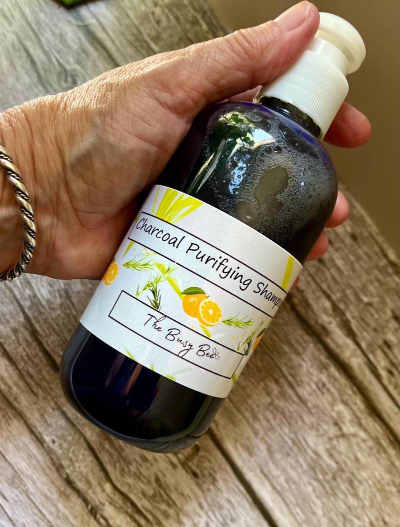 Aktivkohle Reinigendes Shampoo Für Gereizte Kopfhaut Und Zu Schuppen Neigende Hilft Bei Juckender von Etsy - BeeYouthfulBath