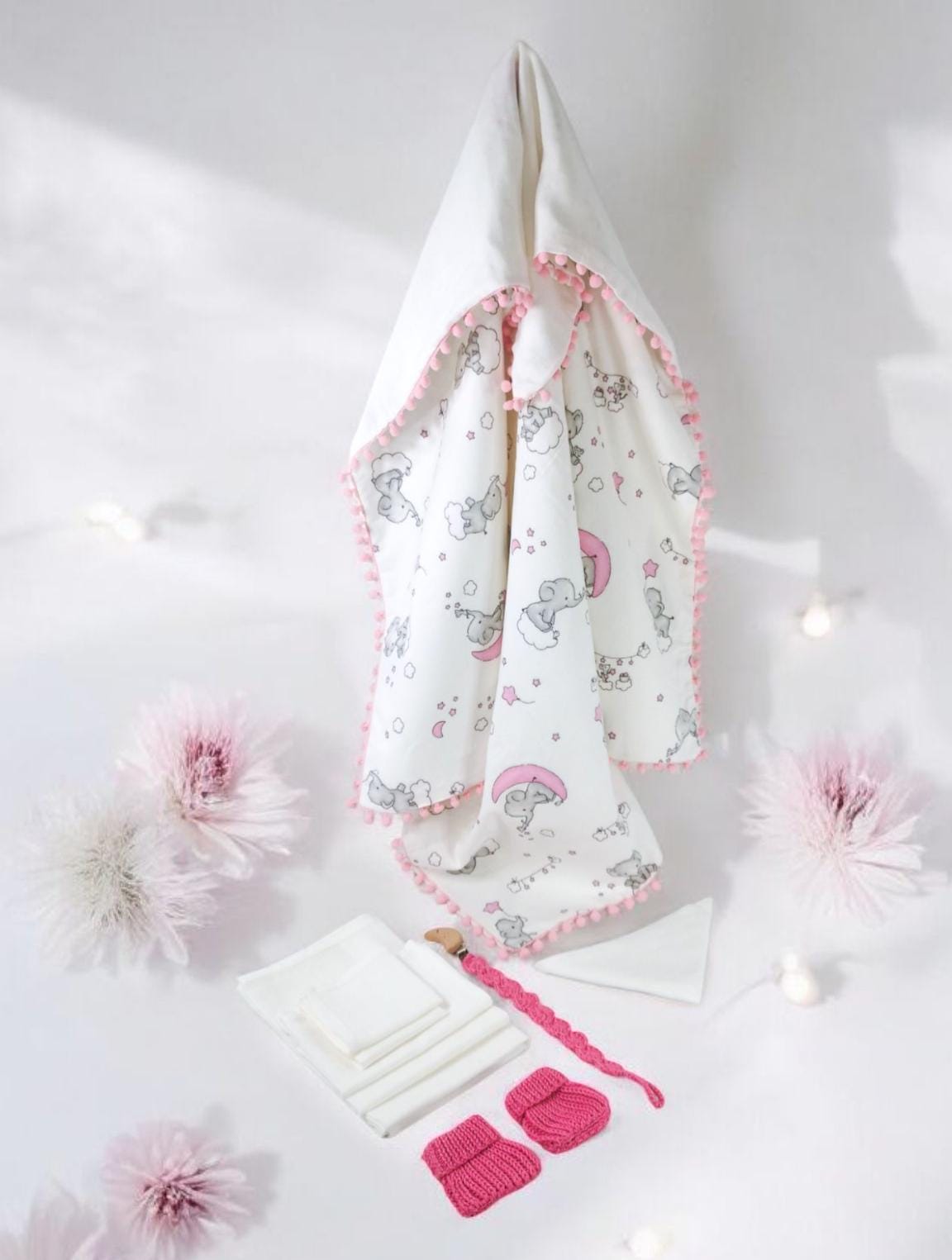 Baby Geschenkset Musselin Decke, Lätzchen & Tücher - Perfekes Geschenk Zur Geburt, Taufe, Babyparty Baby Geschenkset Musselin Decke, Lätzchen & Tücher - Perfekes Geschenk Zur Geburt, Taufe, Babyparty von Etsy - BeebyBox