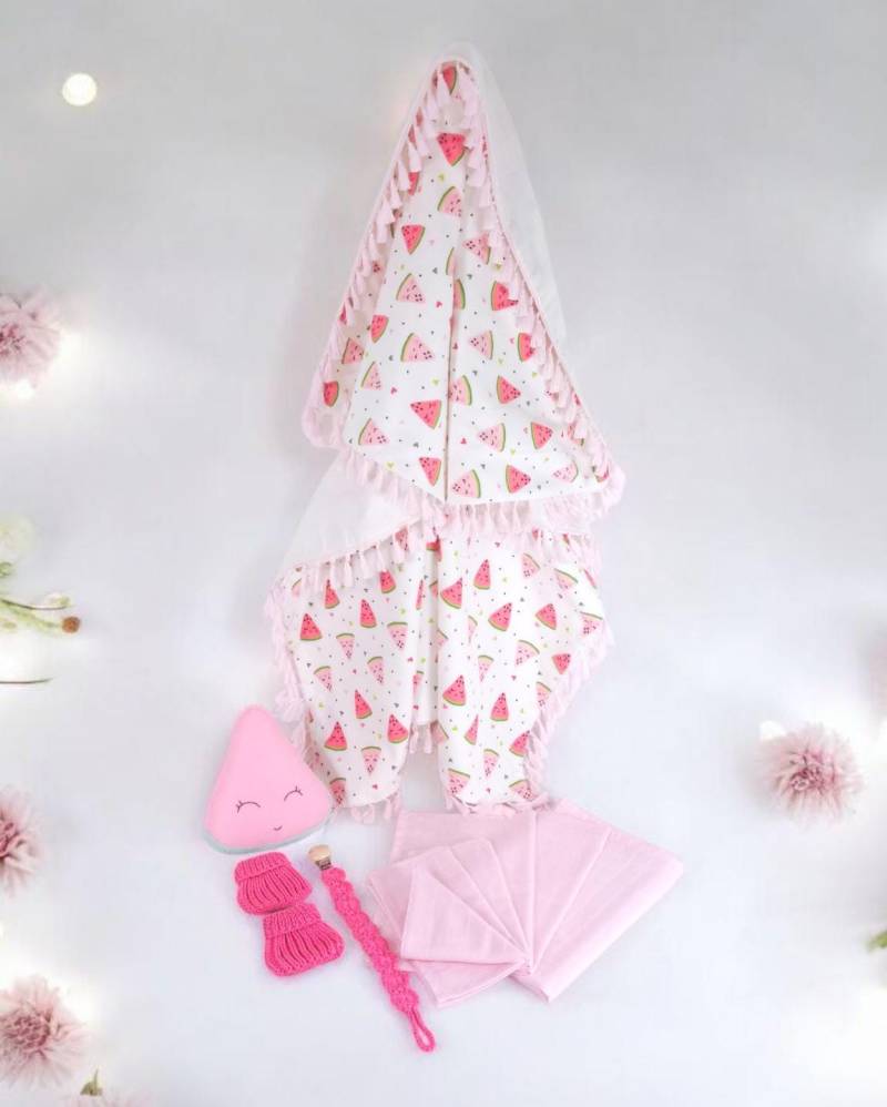 Handgefertigtes Baby Geschenkset Zur Geburt Musselin Decke, Lätzchen Und Spucktücher & Filz Figur | Babygeschenke Geschenke Geburt von Etsy - BeebyBox
