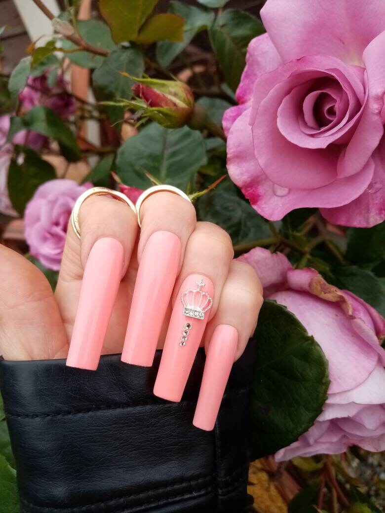 xxl Tapered Square Druck Auf Nagelset. Bling Akzentnagel Mit Kronenverzierung xxl Tapered Square Druck Auf Nagelset. Bling Akzentnagel Mit Kronenverzierung von Etsy - Begorgeousnails