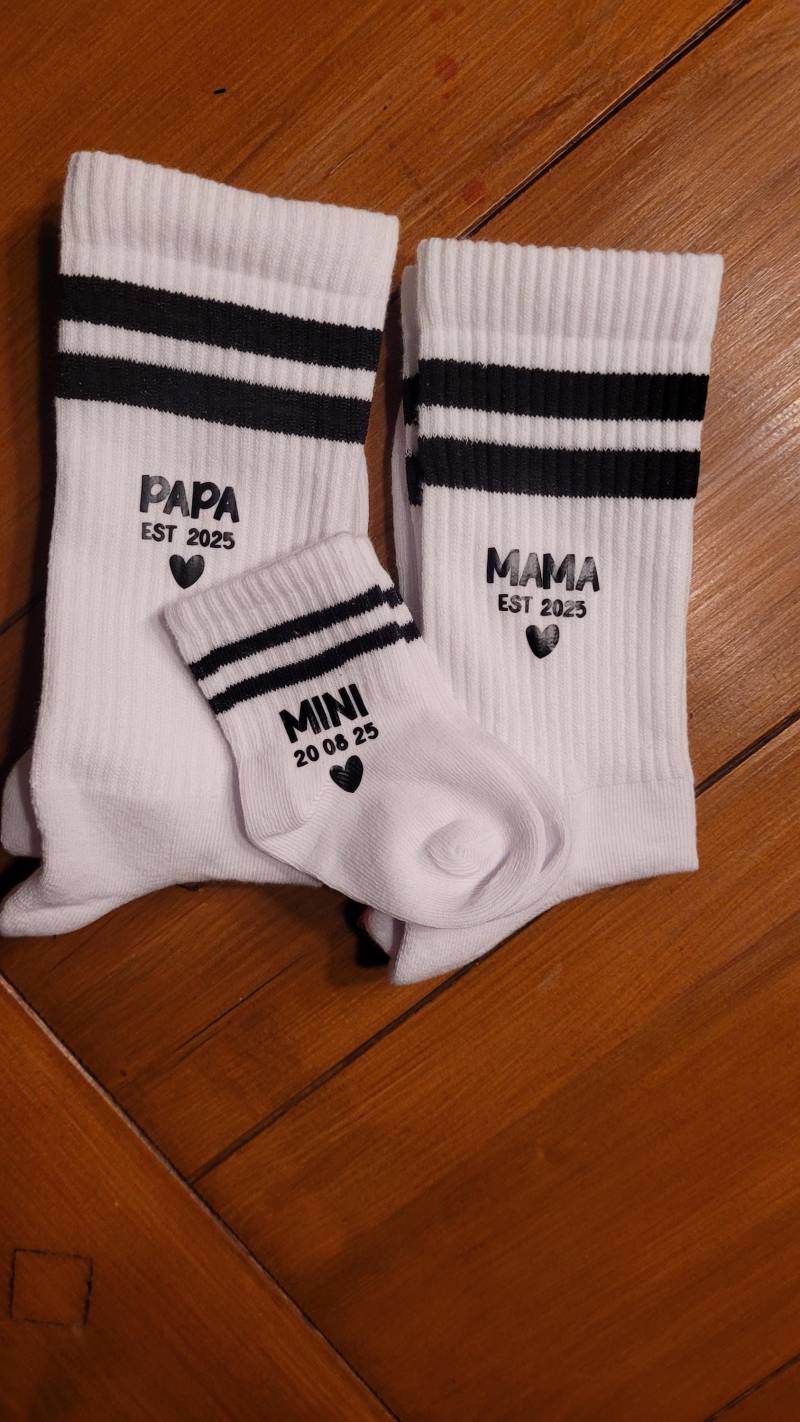 Personalisiertes Familien Socken Set | Mama, Papa & Baby Geschenk Zur Geburt Shower I Family Partnerlook Bio Baumwolle von Etsy - Bellaslittlepresents