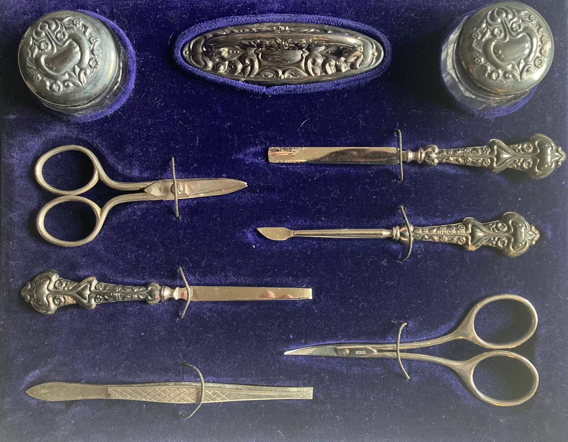 1920Er Jahre Silberfarbenes Maniküre Set von Etsy - BellwetherCuriosity